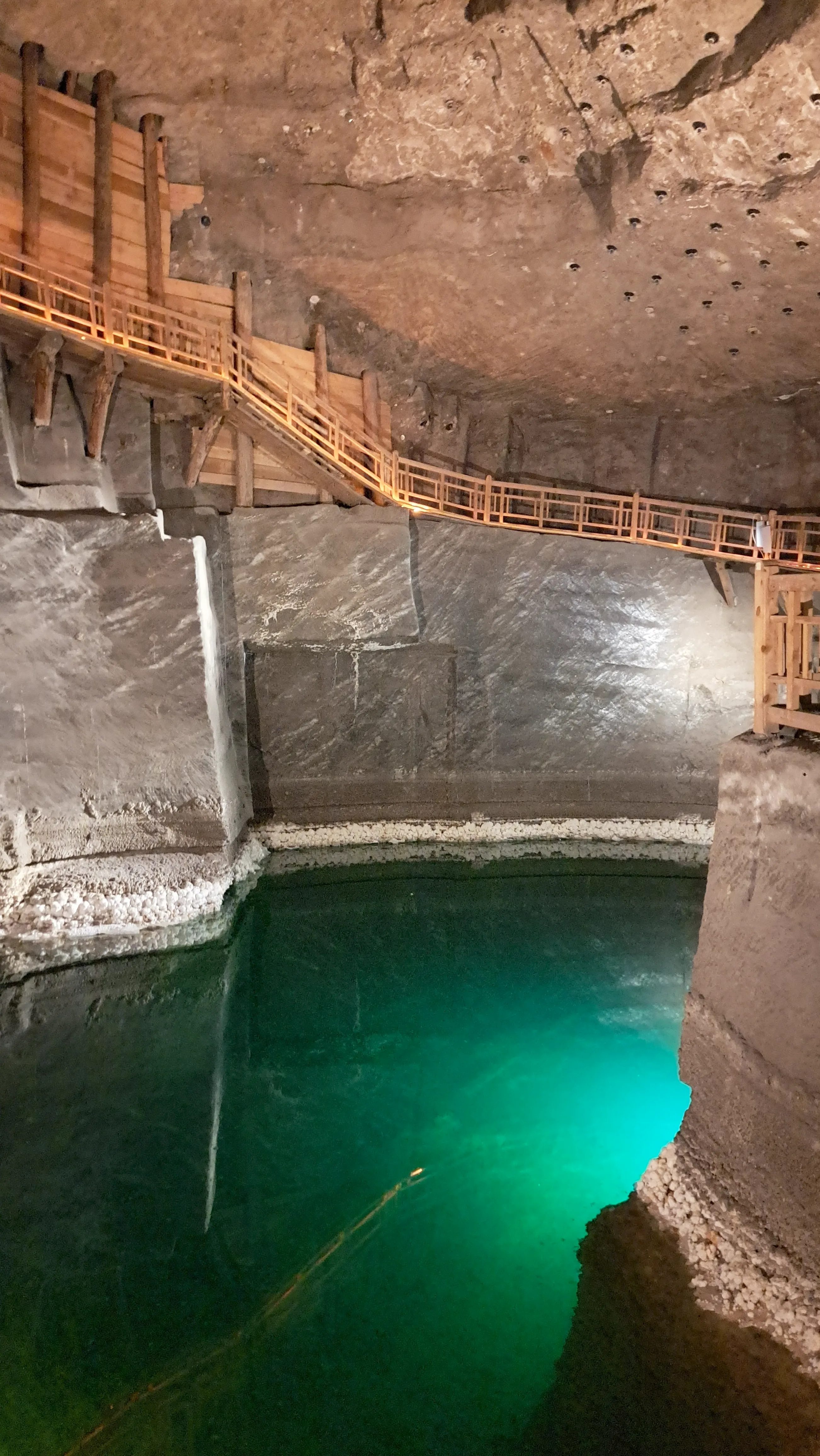 Podzemno jezero v rudniku